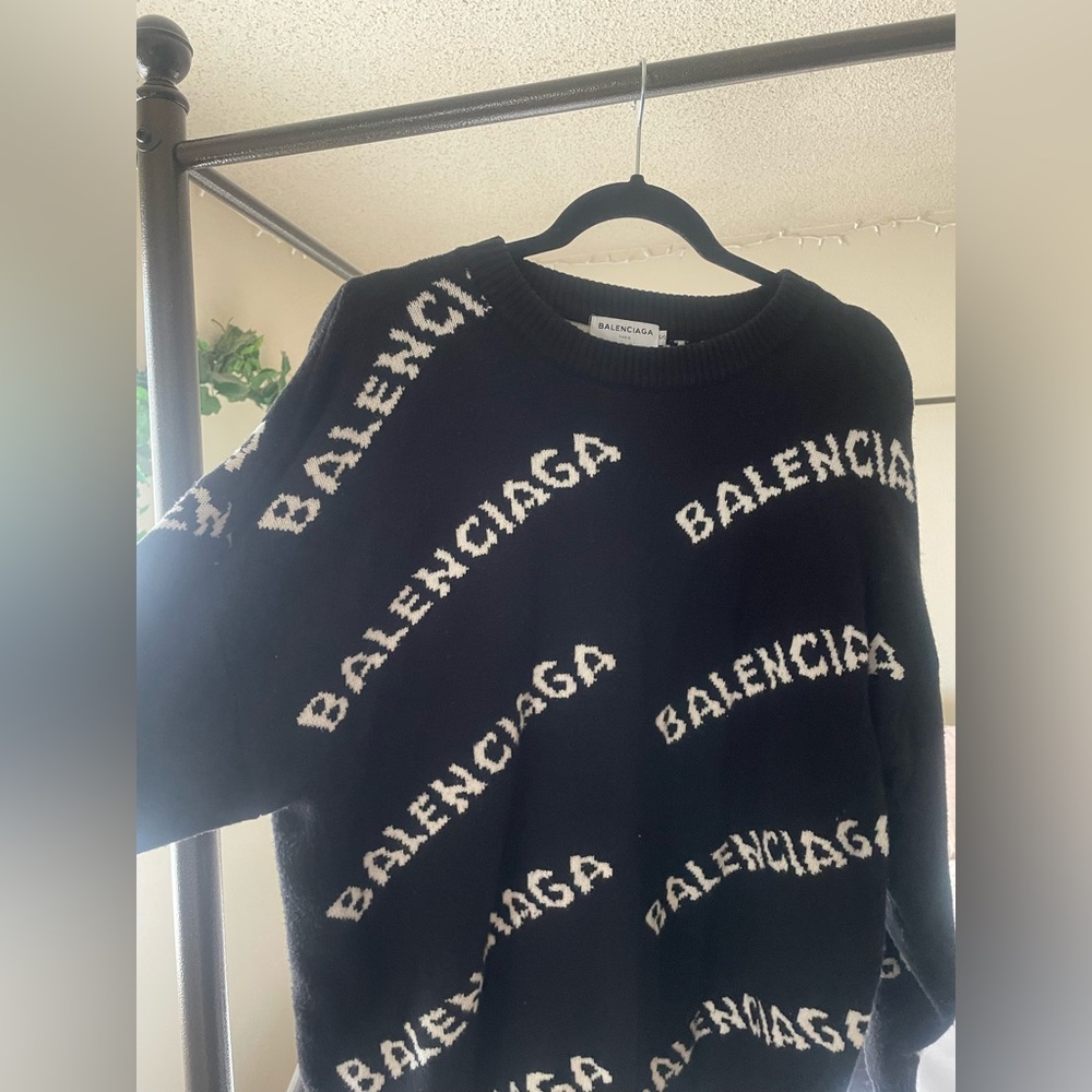 Balenciaga sweatshirt